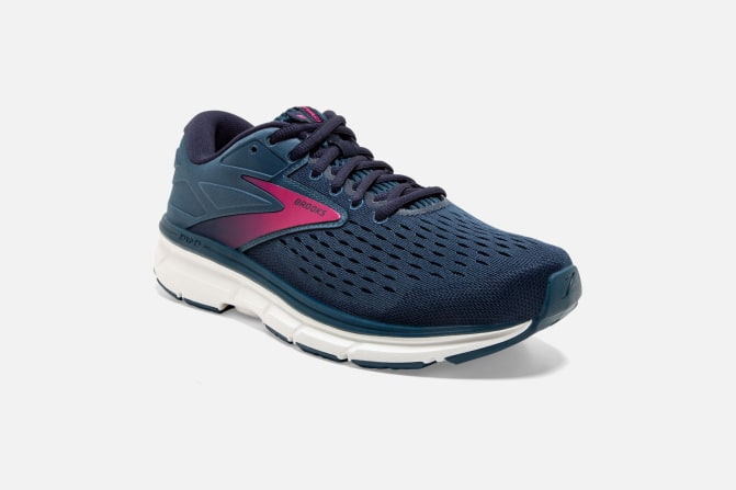 Brooks dyad sales 8 womens price